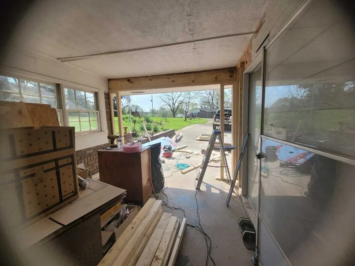 Air movers and dehumidifier for Water Mitigation Services in Four Square Mile